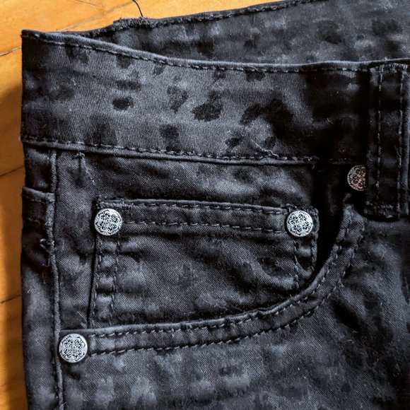 Suko Jeans Black velvet animal leopard print skiny jeans - Picture 14 of 15